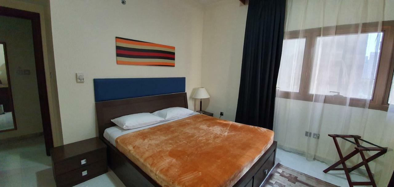 Ivory Hotel Apartments Абу-Даби Экстерьер фото